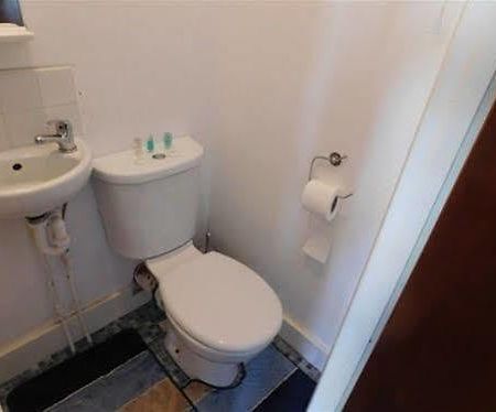 Spencer Inn Apartments Harrow Bagian luar foto
