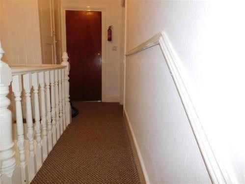 Spencer Inn Apartments Harrow Bagian luar foto